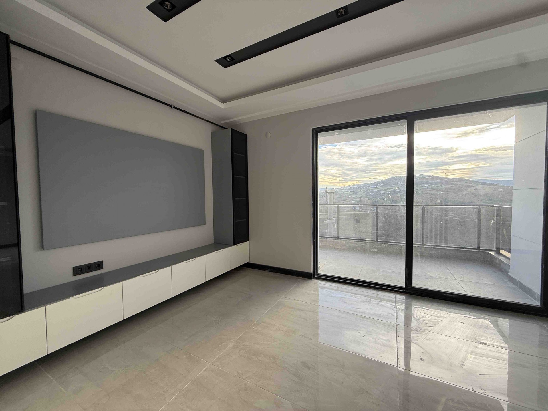 Atakum'da Lüks 2+0 Satılık Daire