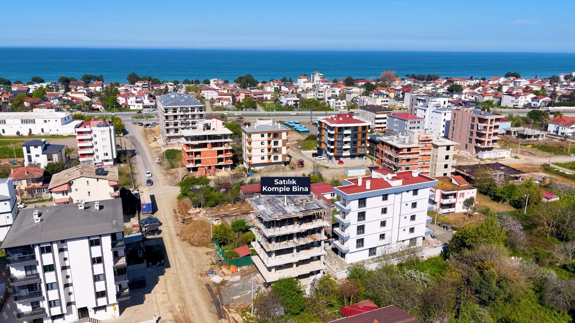 Denize Yakın Komple Satılık Bina