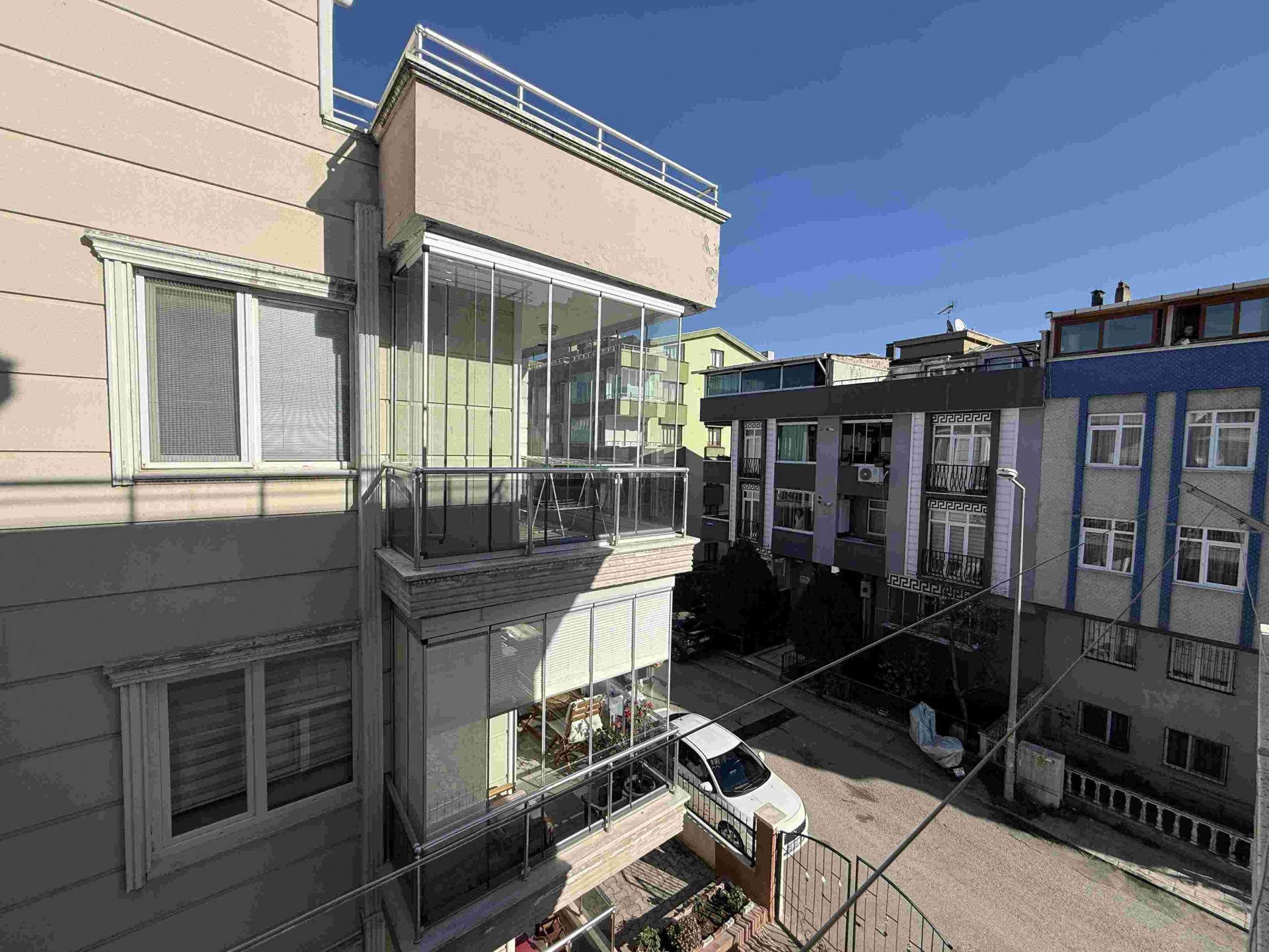 Atakum Ömürevlerinde Tramvayın Altında Kiralık Dübleks