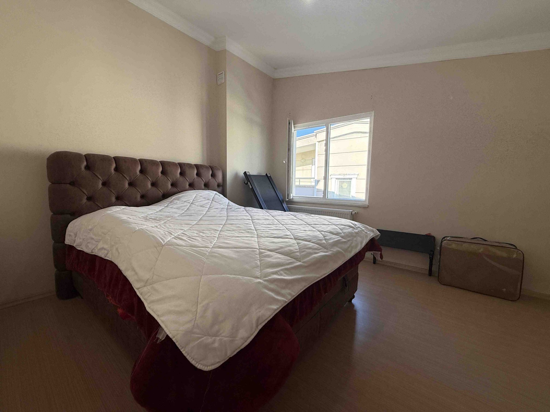 Atakum Ömürevlerinde Tramvayın Altında Kiralık Dübleks