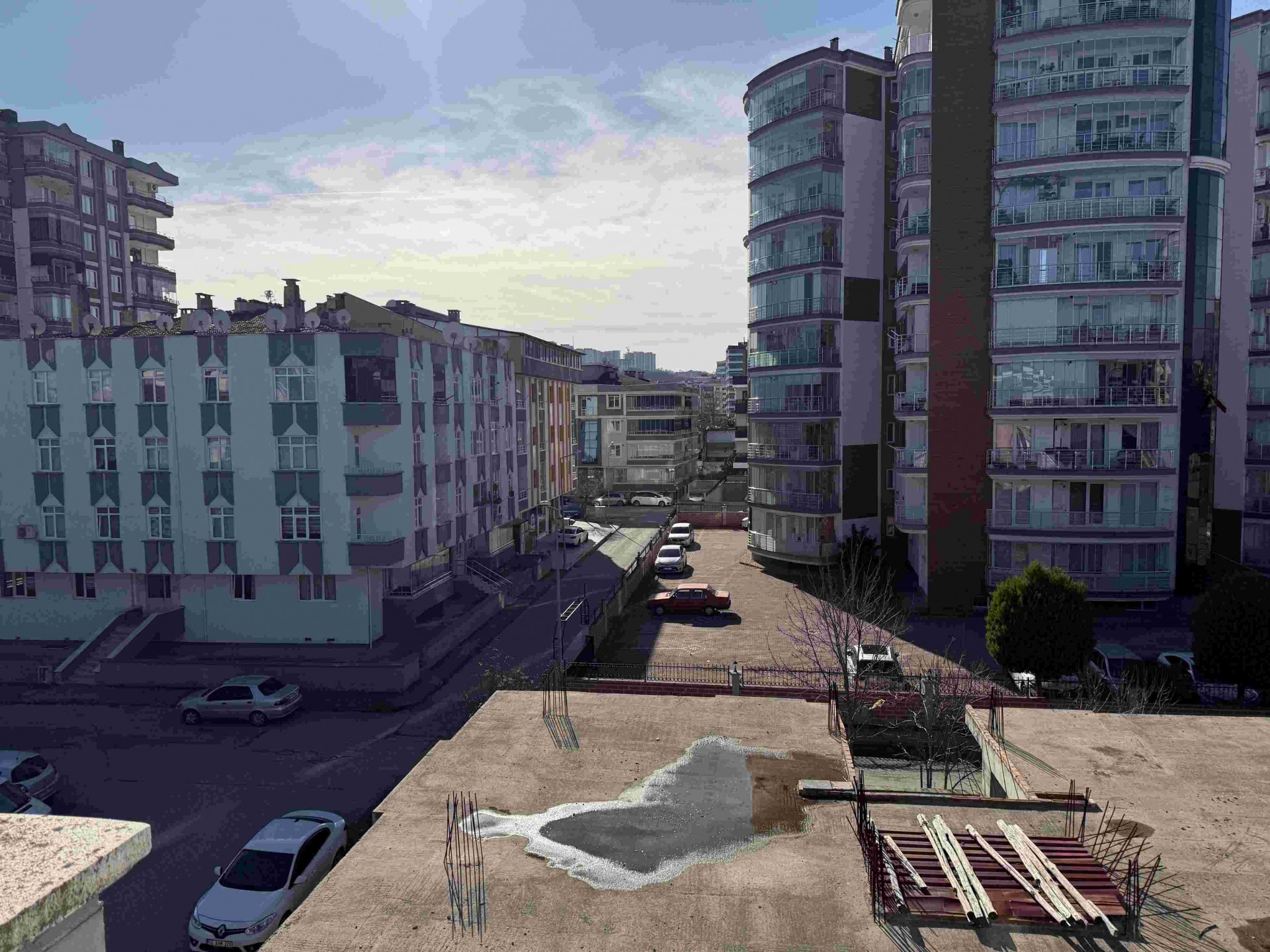 Atakum Ömürevlerinde Tramvayın Altında Kiralık Dübleks