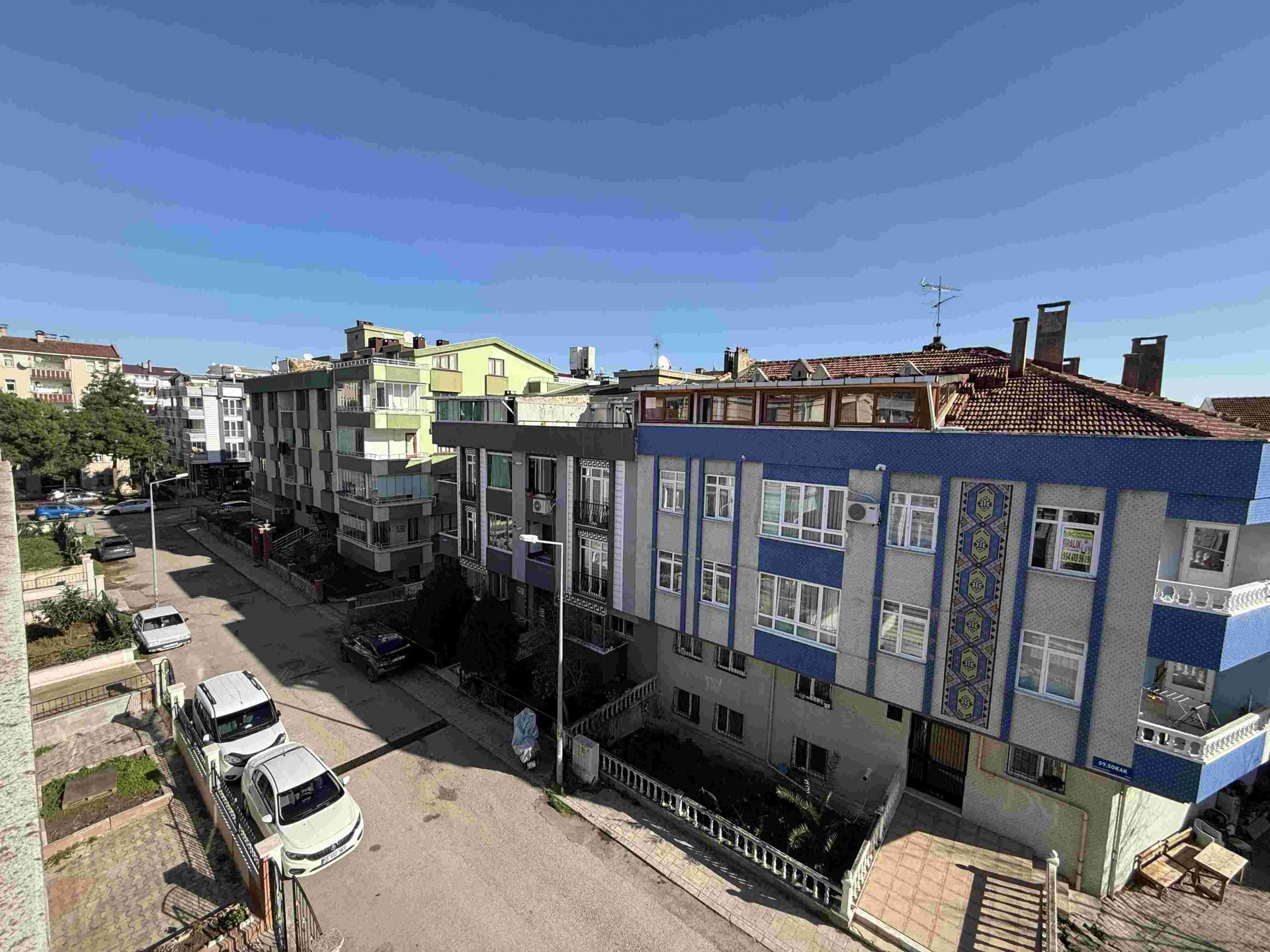 Atakum Ömürevlerinde Tramvayın Altında Kiralık Dübleks