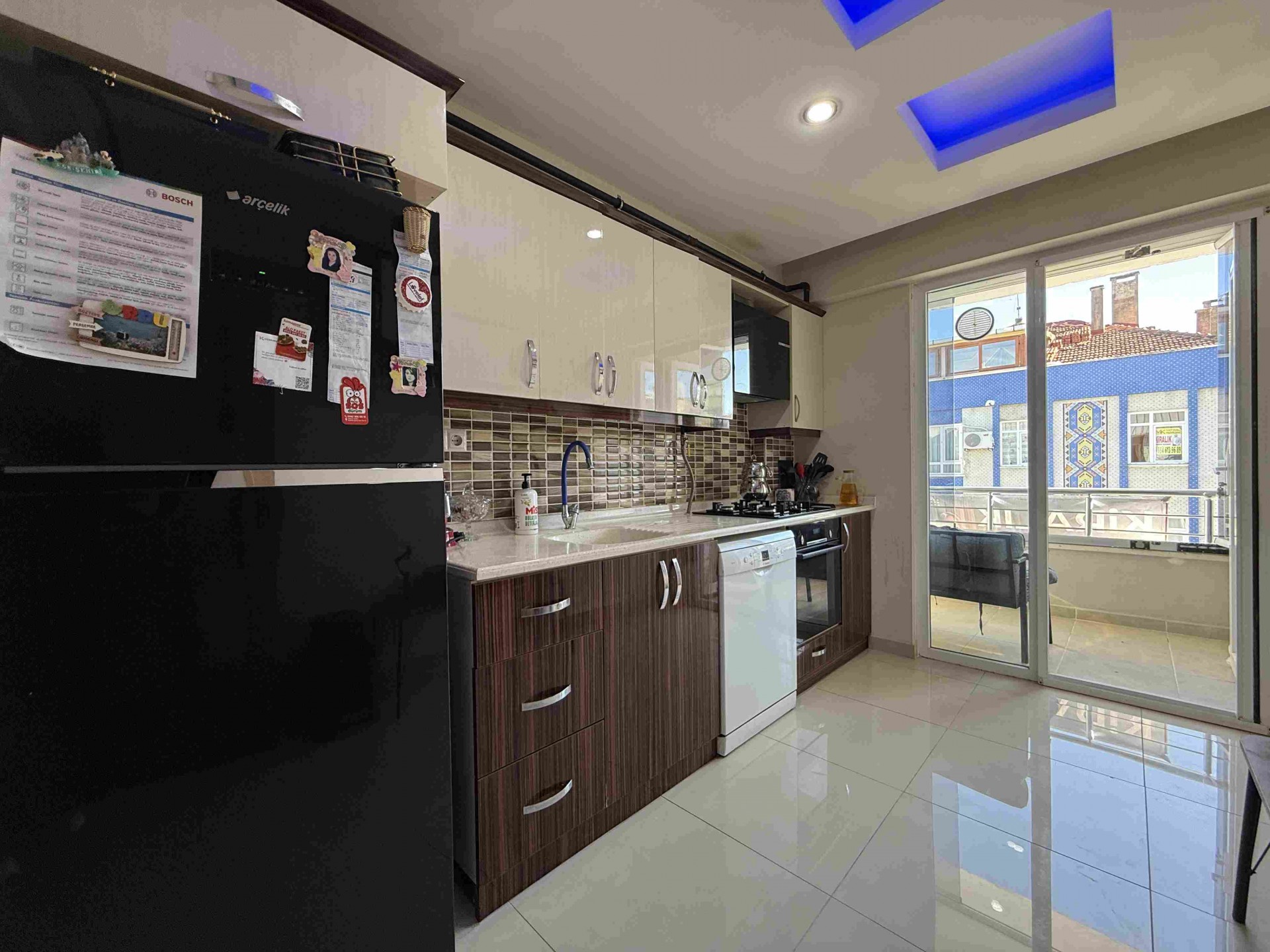 Atakum Ömürevlerinde Tramvayın Altında Kiralık Dübleks