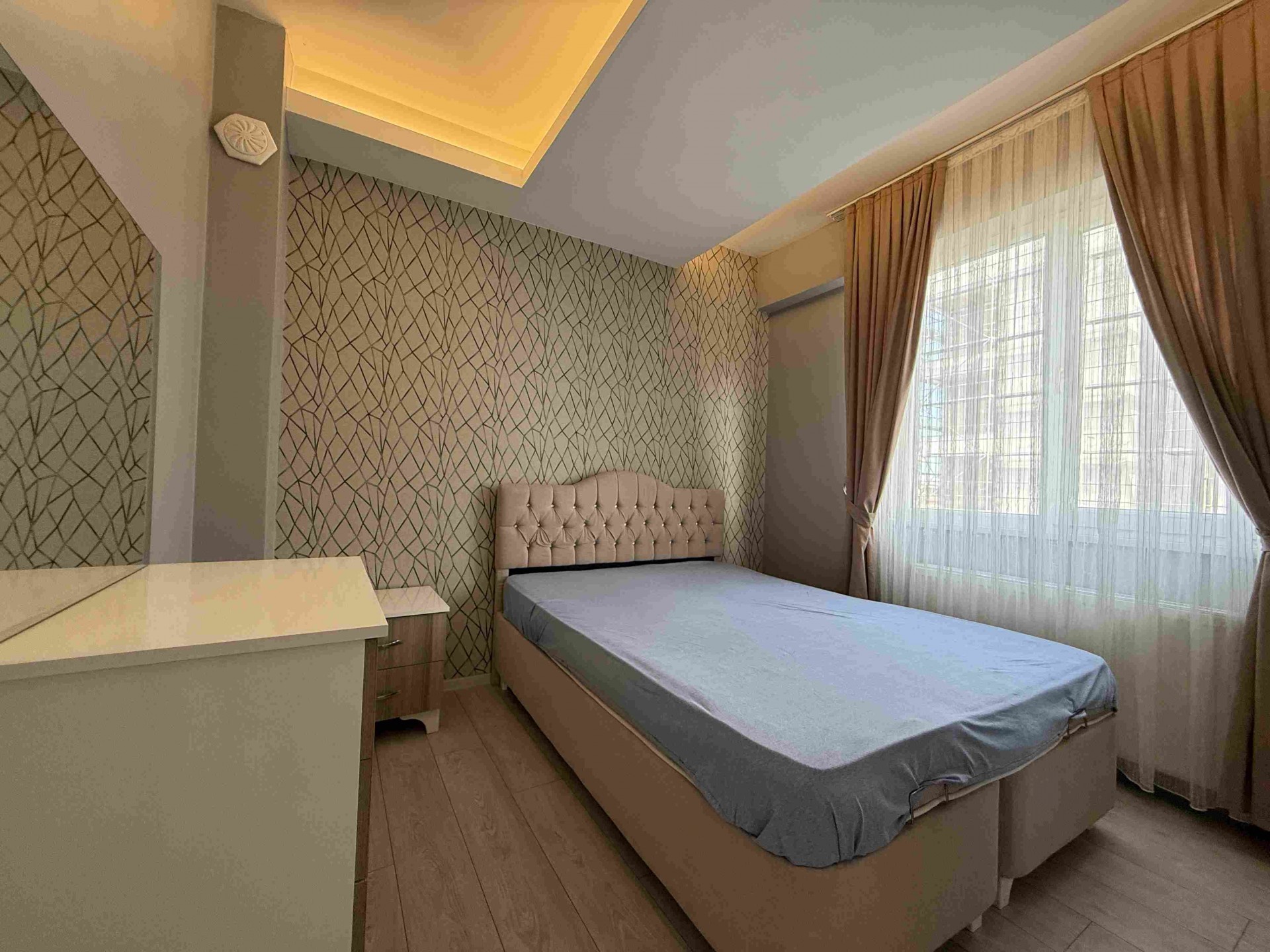 Atakum'da Tramvaya 2.bina Kiralık 1+1 Eşyalı Daire