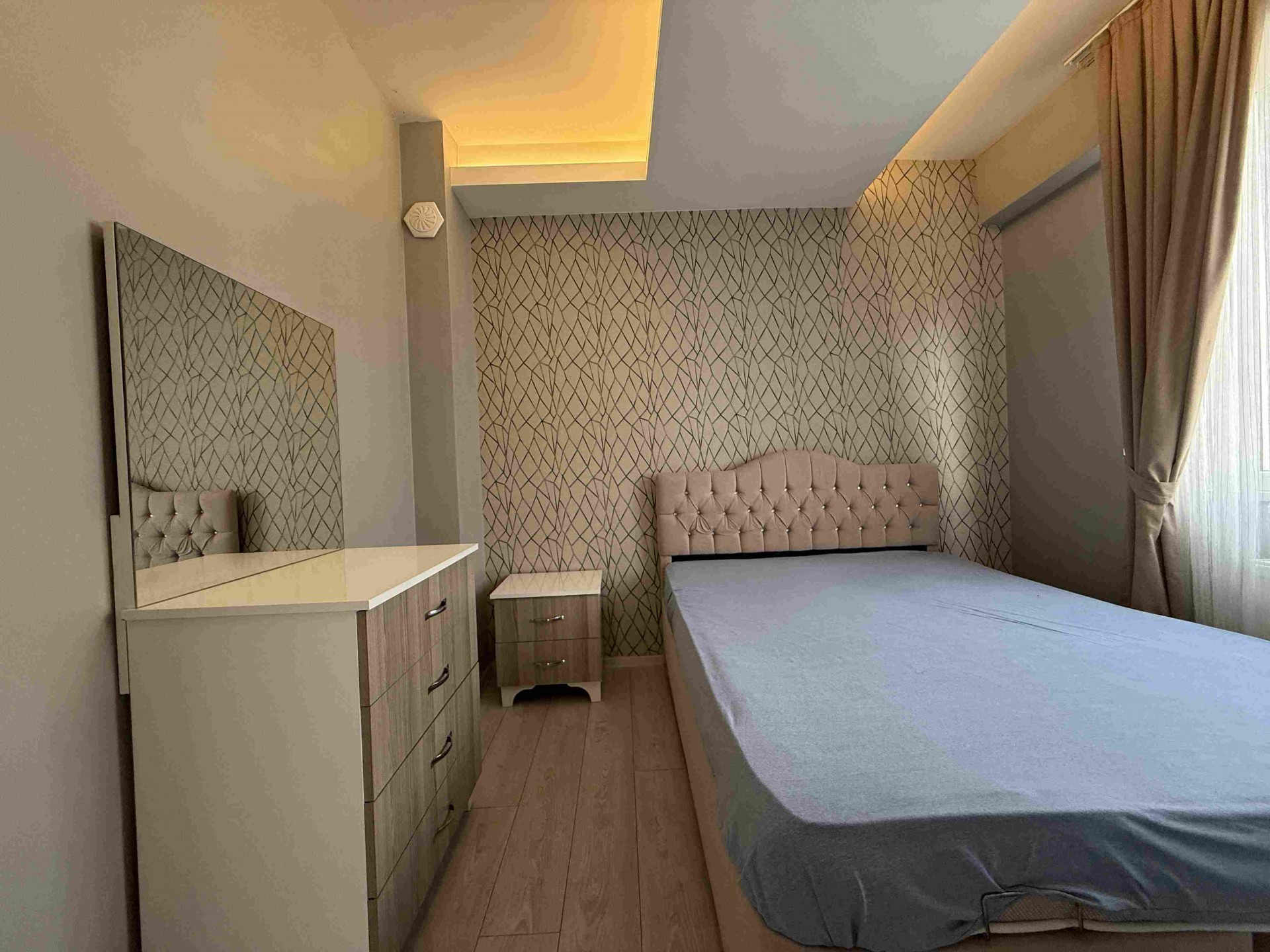 Atakum'da Tramvaya 2.bina Kiralık 1+1 Eşyalı Daire