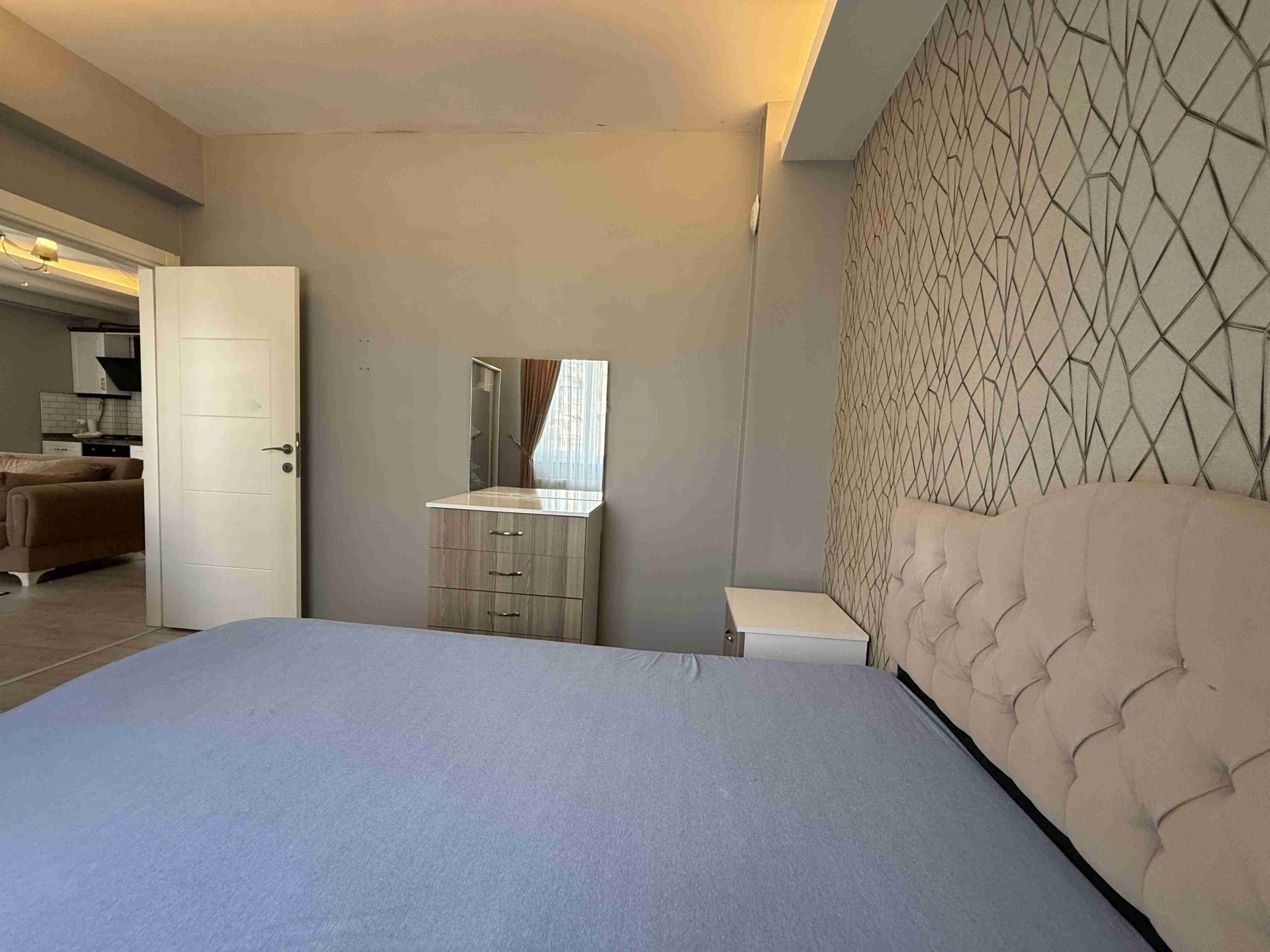 Atakum'da Tramvaya 2.bina Kiralık 1+1 Eşyalı Daire