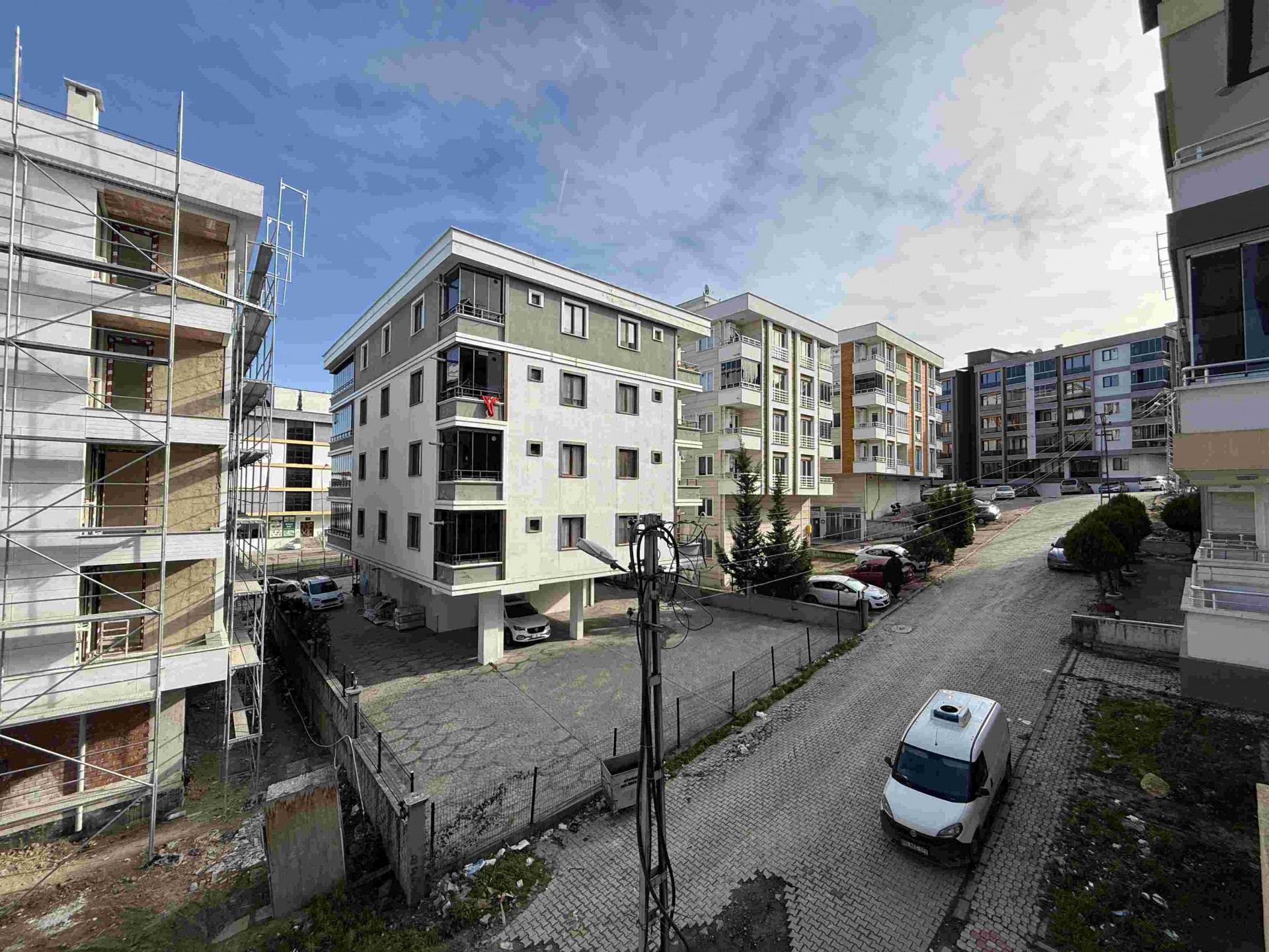 Atakum'da Tramvaya 2.bina Kiralık 1+1 Eşyalı Daire