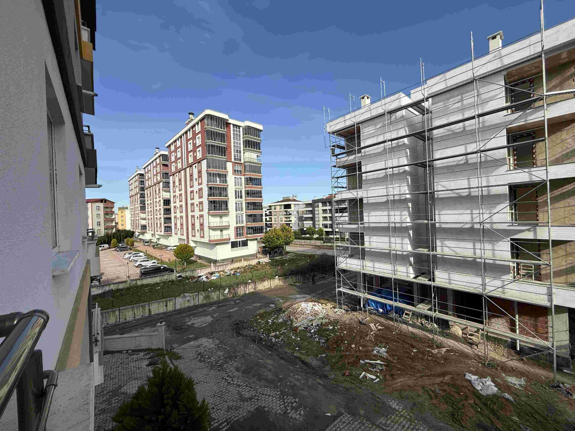 Atakum'da Tramvaya 2.bina Kiralık 1+1 Eşyalı Daire