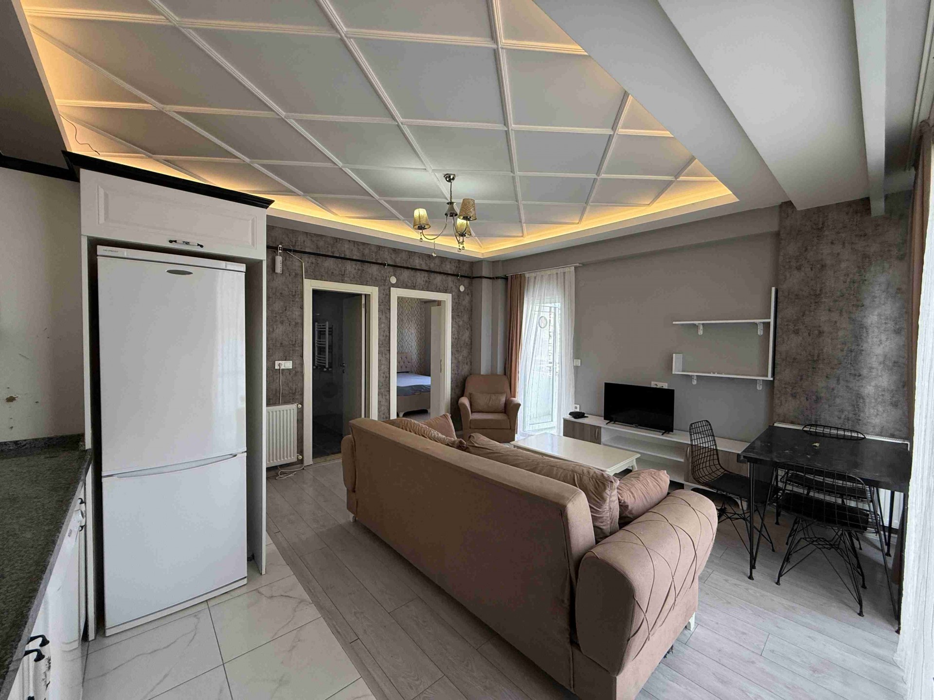 Atakum'da Tramvaya 2.bina Kiralık 1+1 Eşyalı Daire