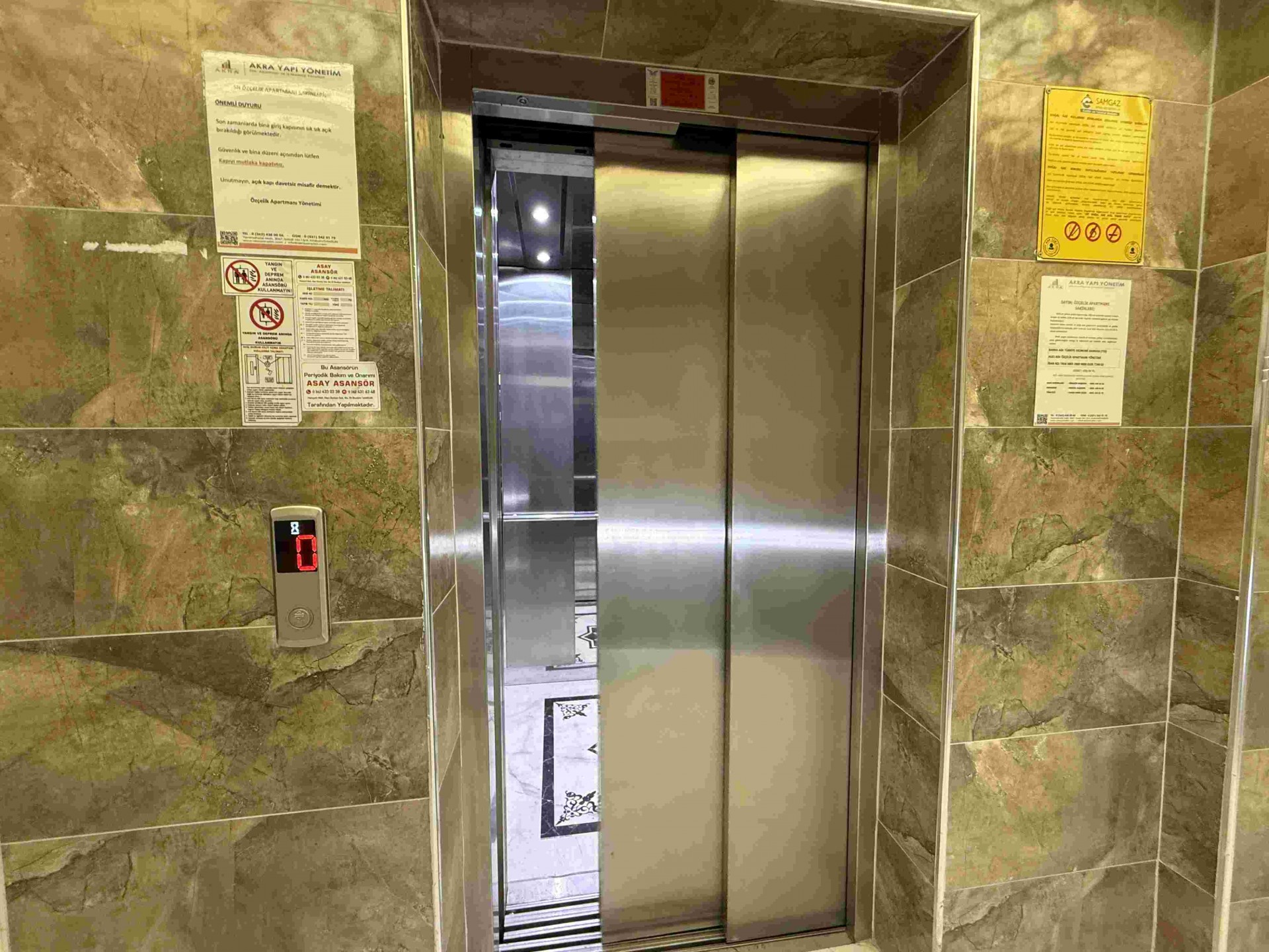 Atakum'da Tramvaya 2.bina Kiralık 1+1 Eşyalı Daire