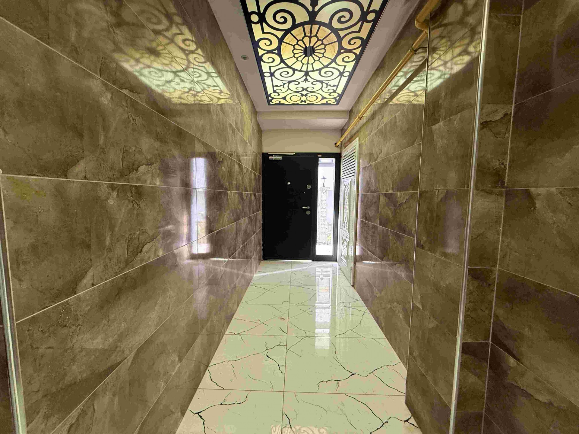 Atakum'da Tramvaya 2.bina Kiralık 1+1 Eşyalı Daire