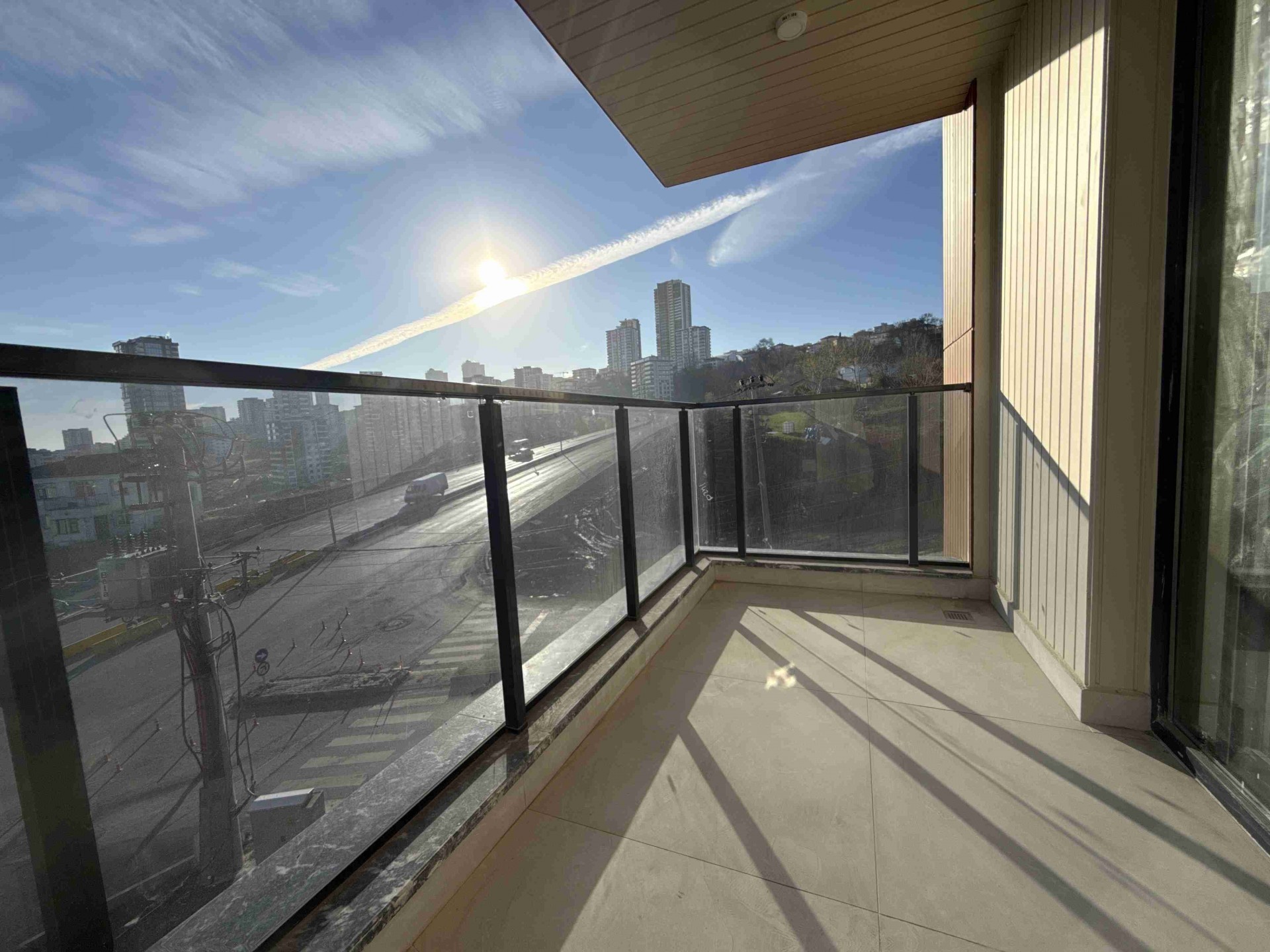 RTE Bulvarına ve Balaç Yoluna Cephe Kiralık Ofis/Daire