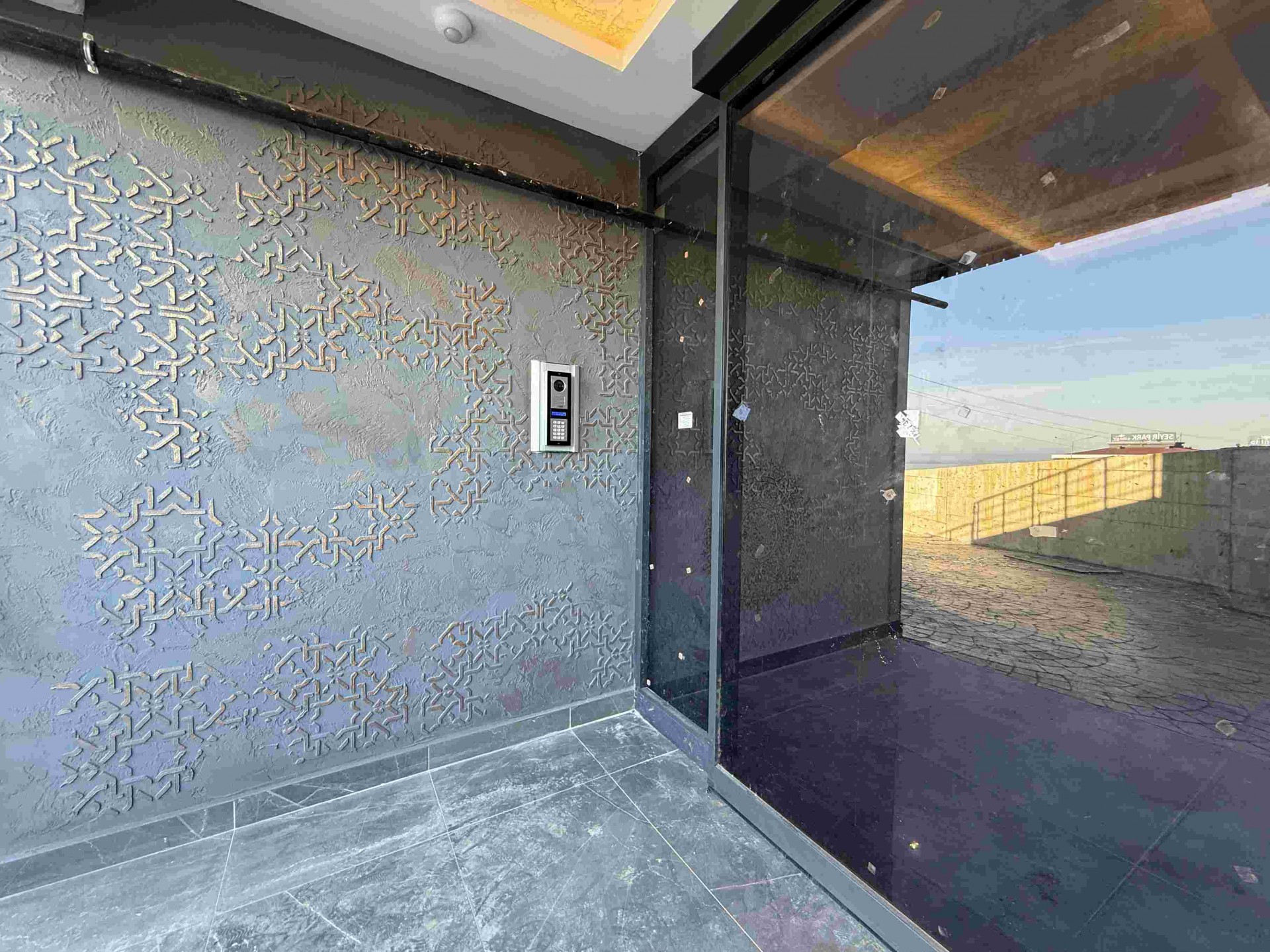 Atakumda RTE Bulvarına ve Balaç Yoluna Cephe Satılık Daire/Ofis