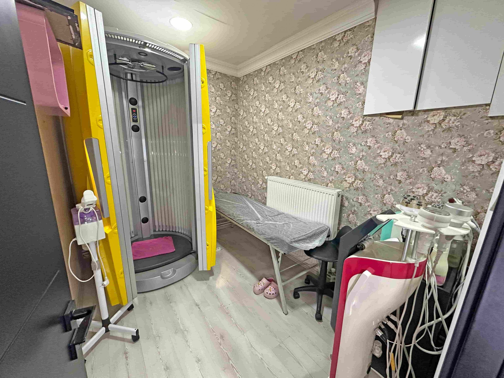 İlkadım Gazi Caddesinde Devren Satılık Kuaför/Güzellik Merkezi