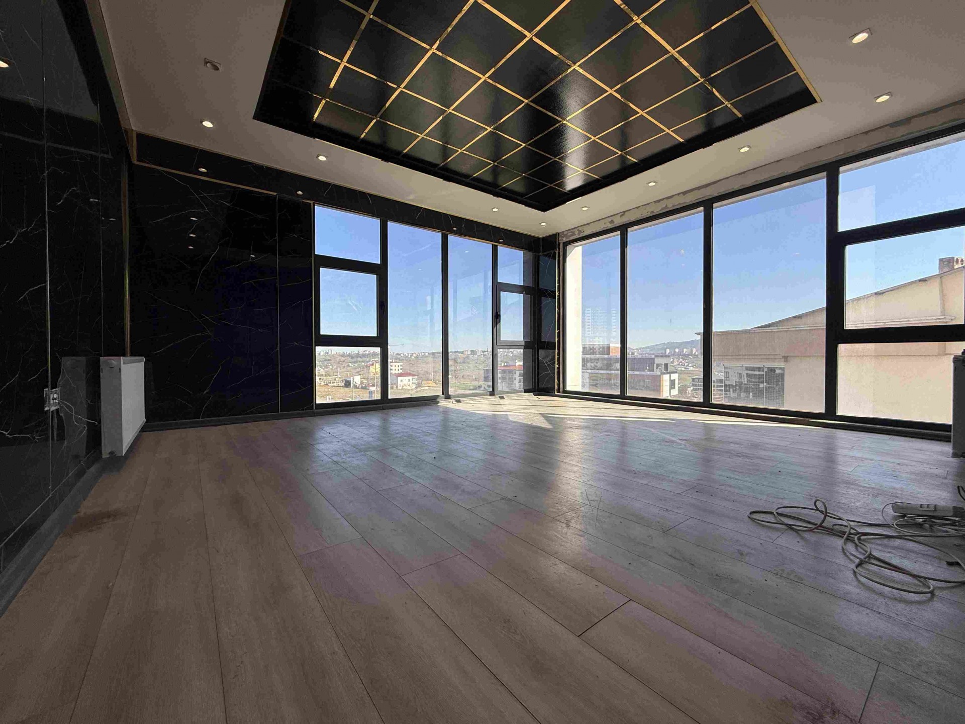 RTE Bulvarına cephe Yüksek Tabela Değerine Sahip Kiralık Ofis