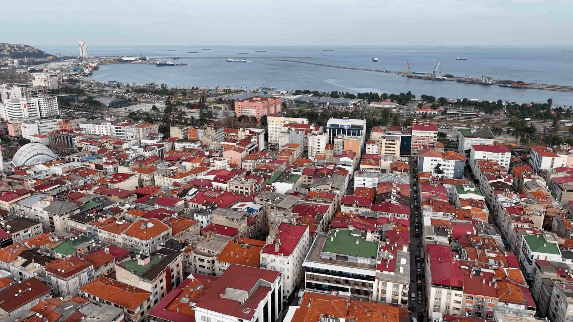 İlkadım Gazi Caddesinde Devren Satılık Kuaför/Güzellik Merkezi