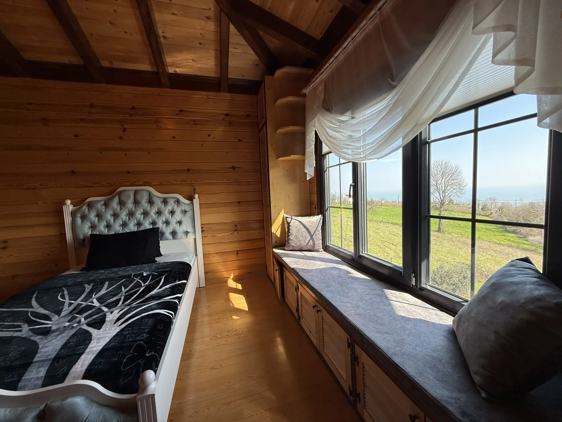 Doğal Yaşam Arayanlara | Deniz & Orman Manzaralı Müstakil Villa