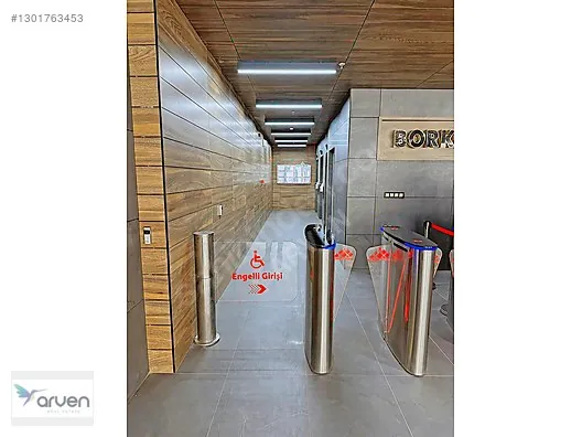 İlkadım'da Borkonut Center İş Merkezinde Satılık Ofis