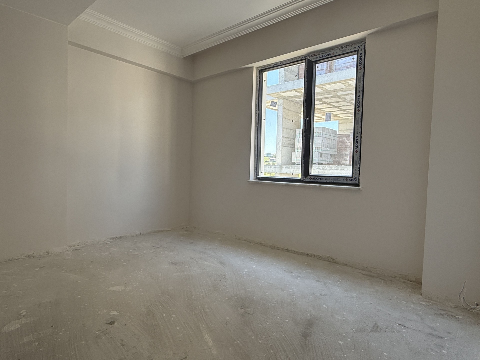 Toplu Konut Bulvarı Cepheli 1+1 | Ana Yol Üzeri | Yatırımlık