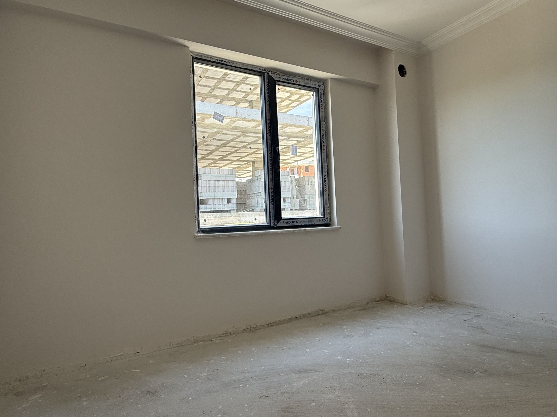 Toplu Konut Bulvarı Cepheli 1+1 | Ana Yol Üzeri | Yatırımlık