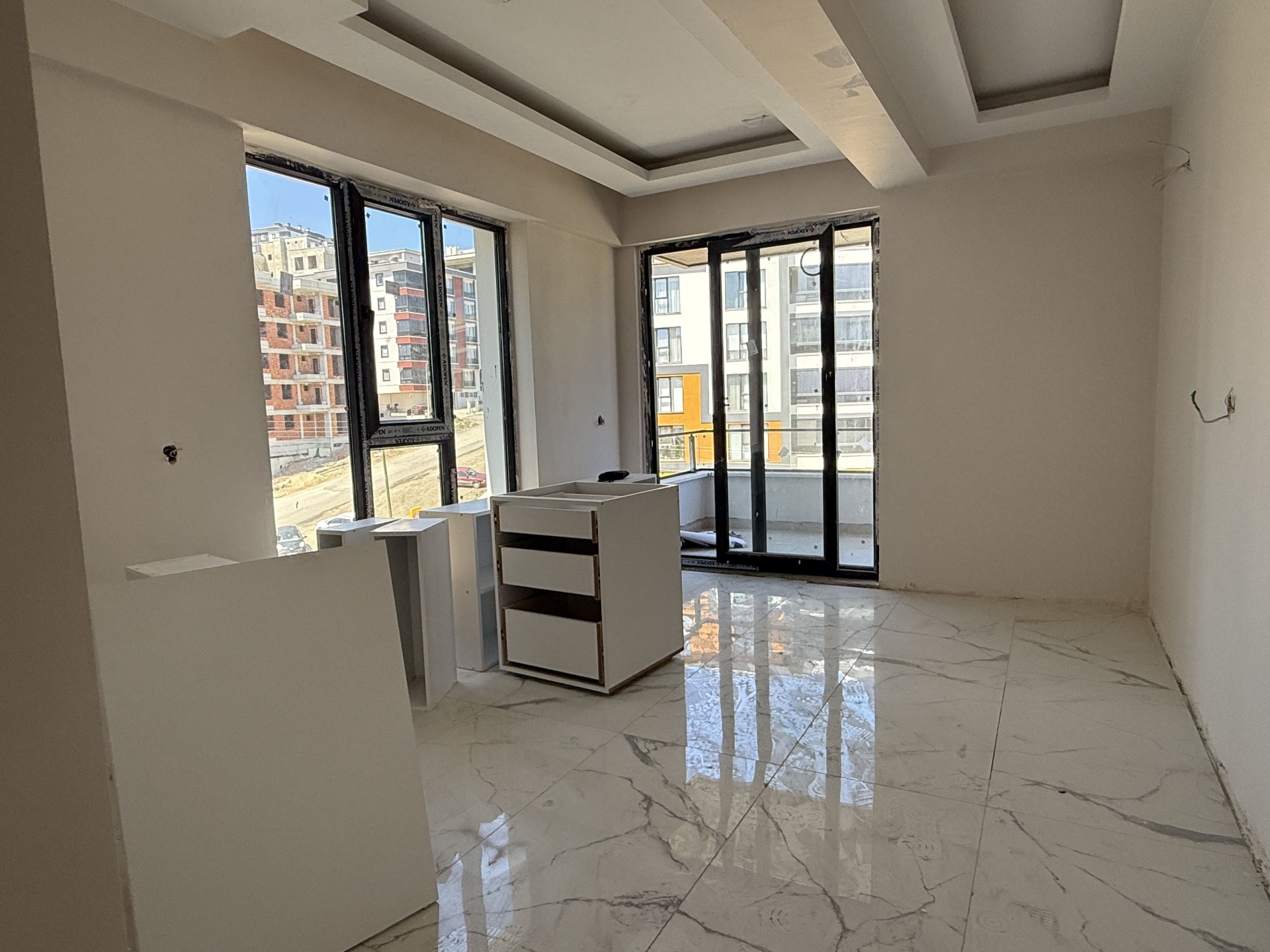 Toplu Konut Bulvarı Cepheli 1+1 | Ana Yol Üzeri | Yatırımlık