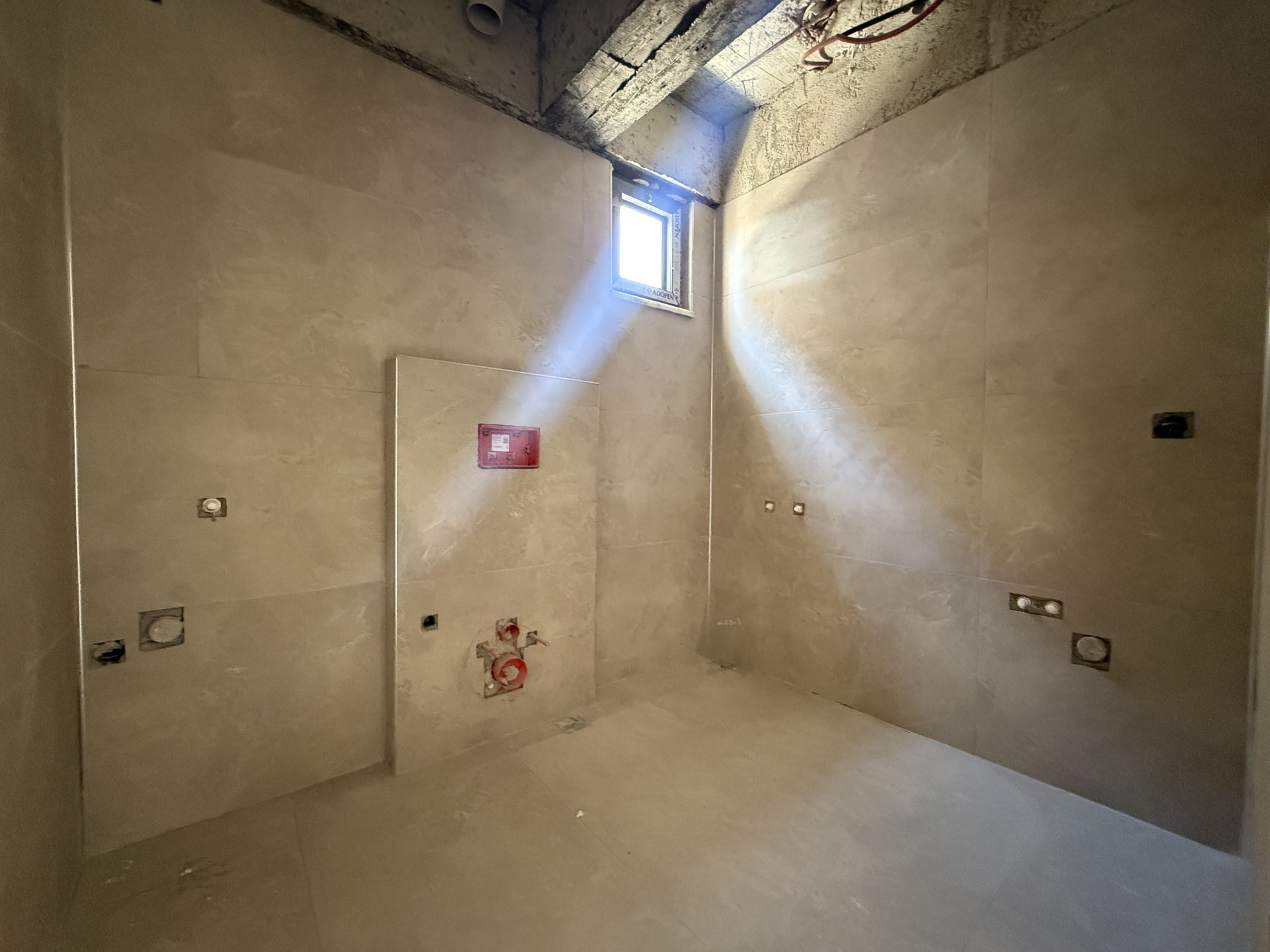 Toplu Konut Bulvarı Cepheli 1+1 | Ana Yol Üzeri | Yatırımlık