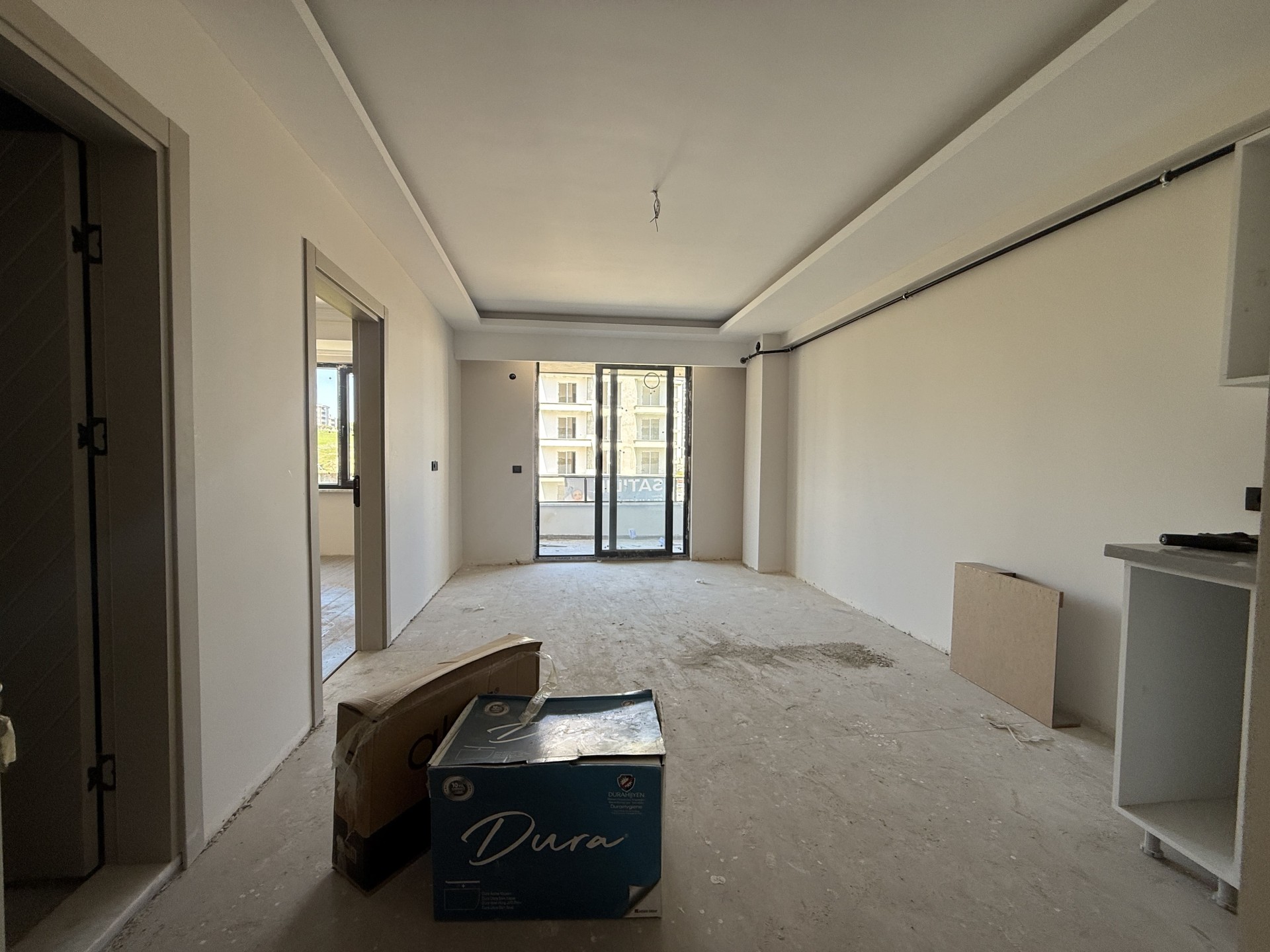 Toplu Konut Bulvarında Cephe Fırsat 1+1 Daire