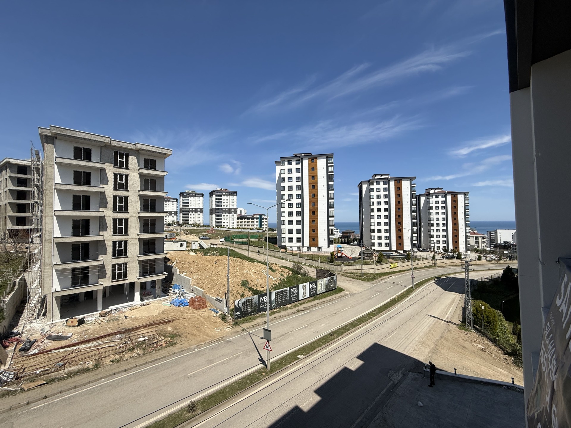 Toplu Konut Bulvarında Cephe Fırsat 1+1 Daire