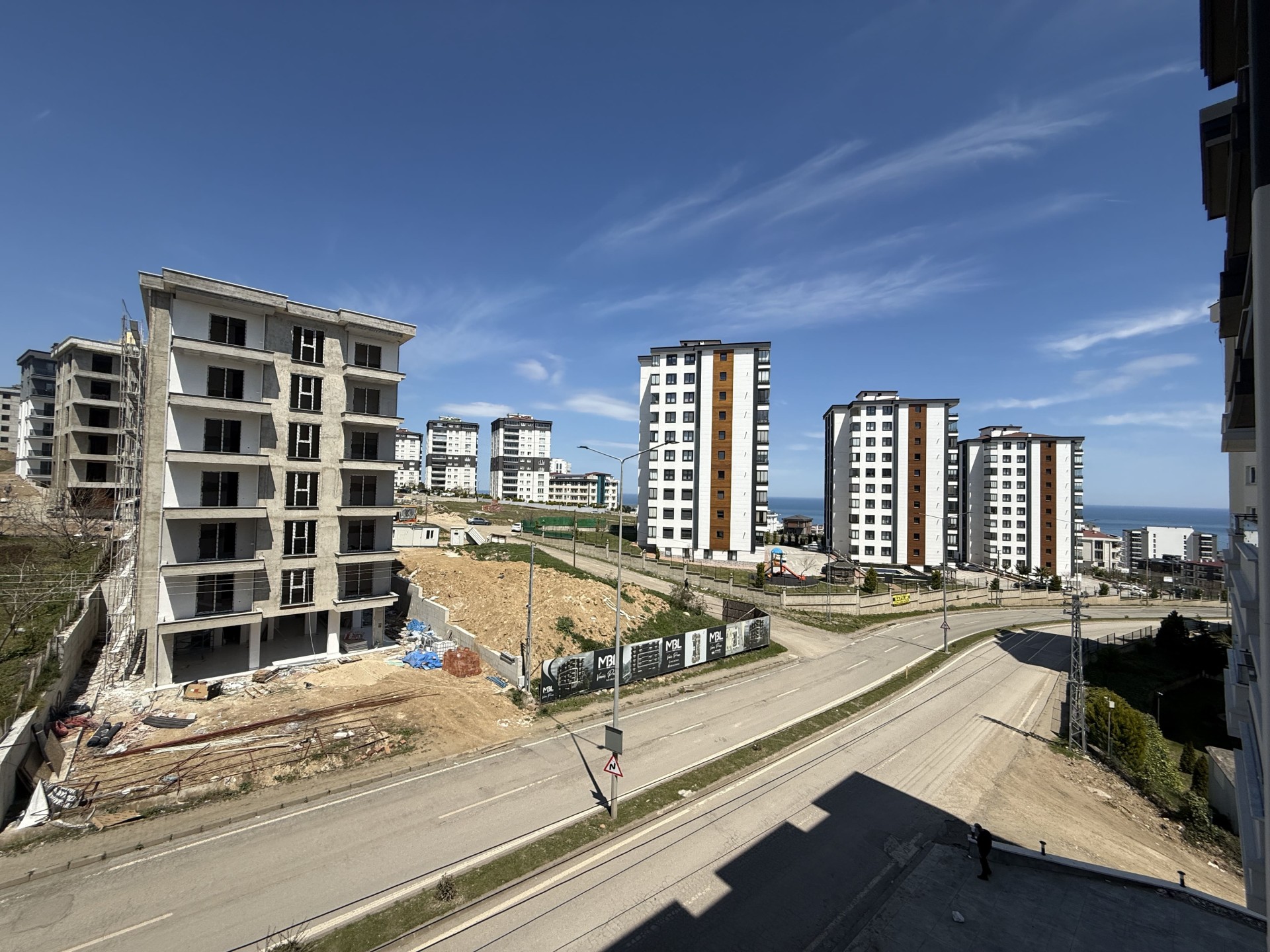 Toplu Konut Bulvarında Cephe Fırsat 1+1 Daire