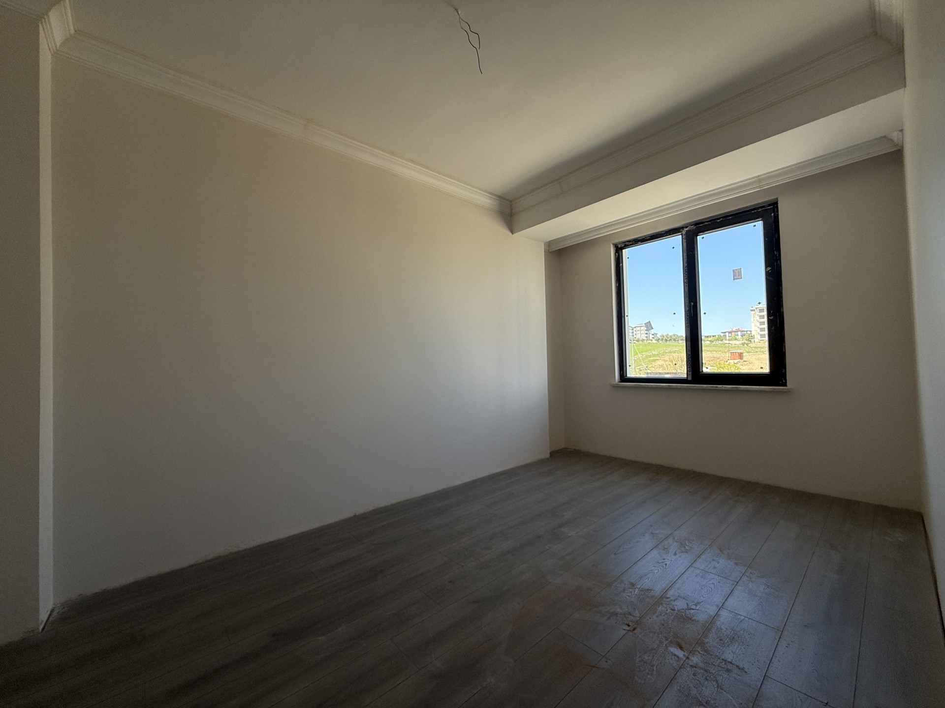 Toplu Konut Bulvarında Cephe Fırsat 1+1 Daire