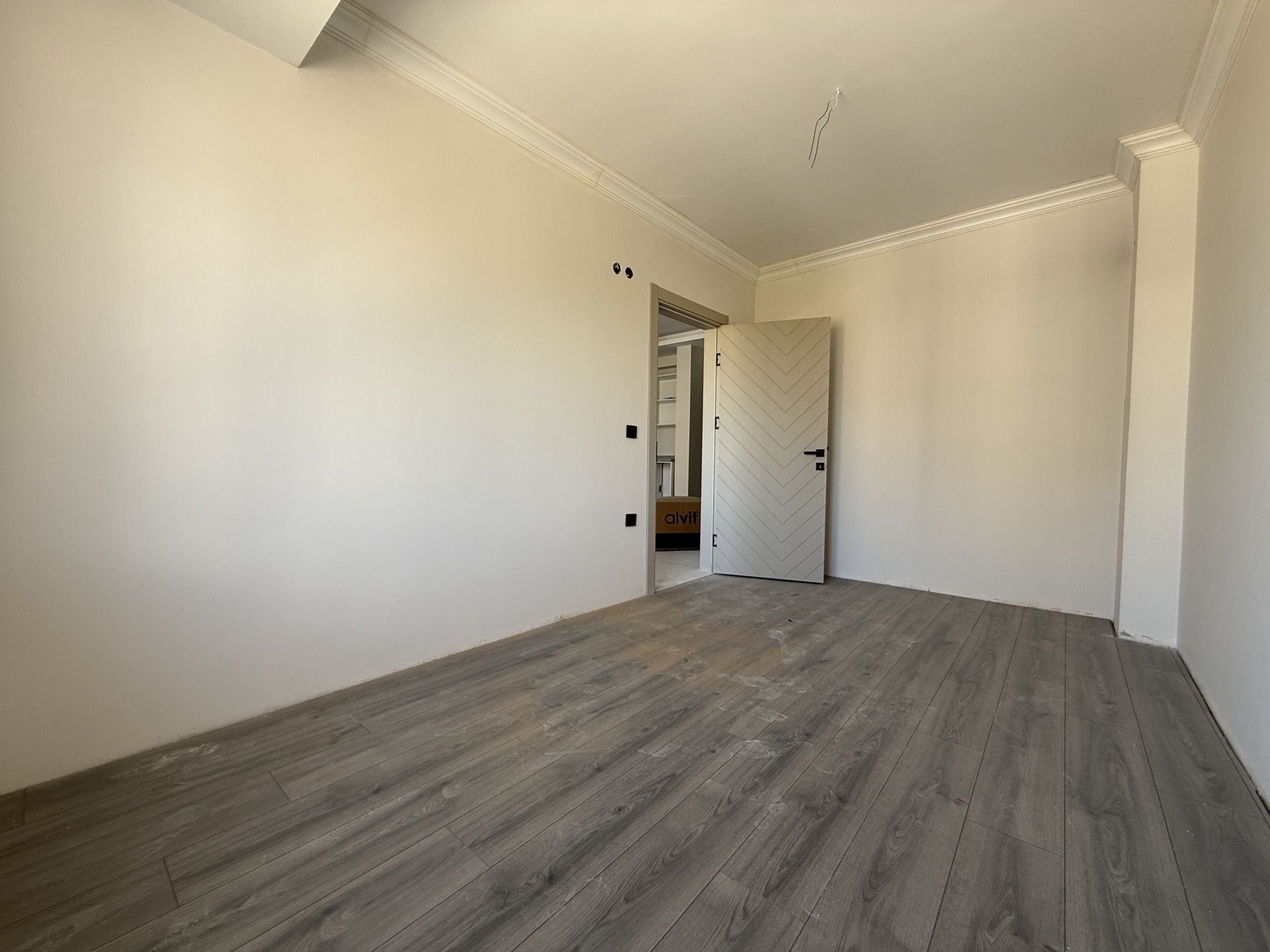 Toplu Konut Bulvarında Cephe Fırsat 1+1 Daire