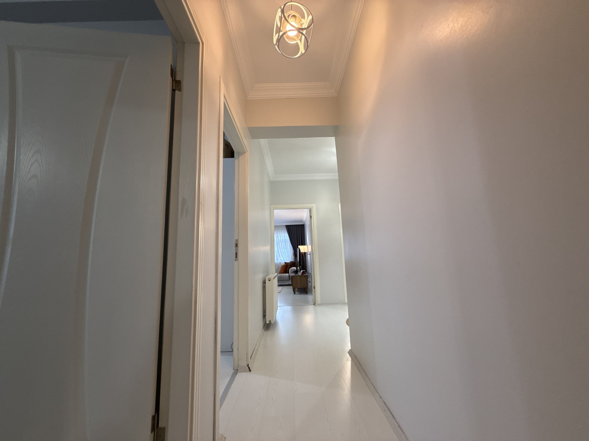 ATAKUM ESENEVLERDE TRAMVAYIN ALTI GENİŞ 2+1 DAİRE